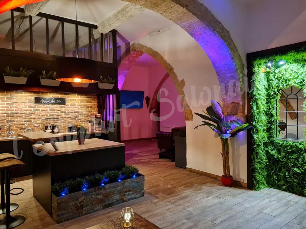Appartement 70m2 avec jacuzzi privatif Salon-de-Provence Exterior foto